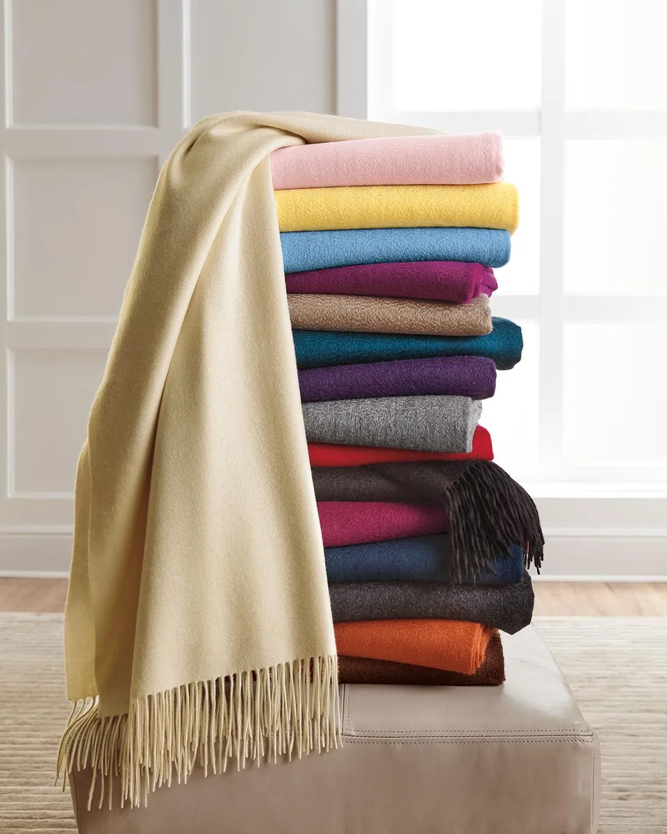 Sofia Cashmere Fringed Cashmere Throw | Thumbnail 3 Sofia Cashmere Fringed Cashmere Throw | Thumbnail 3