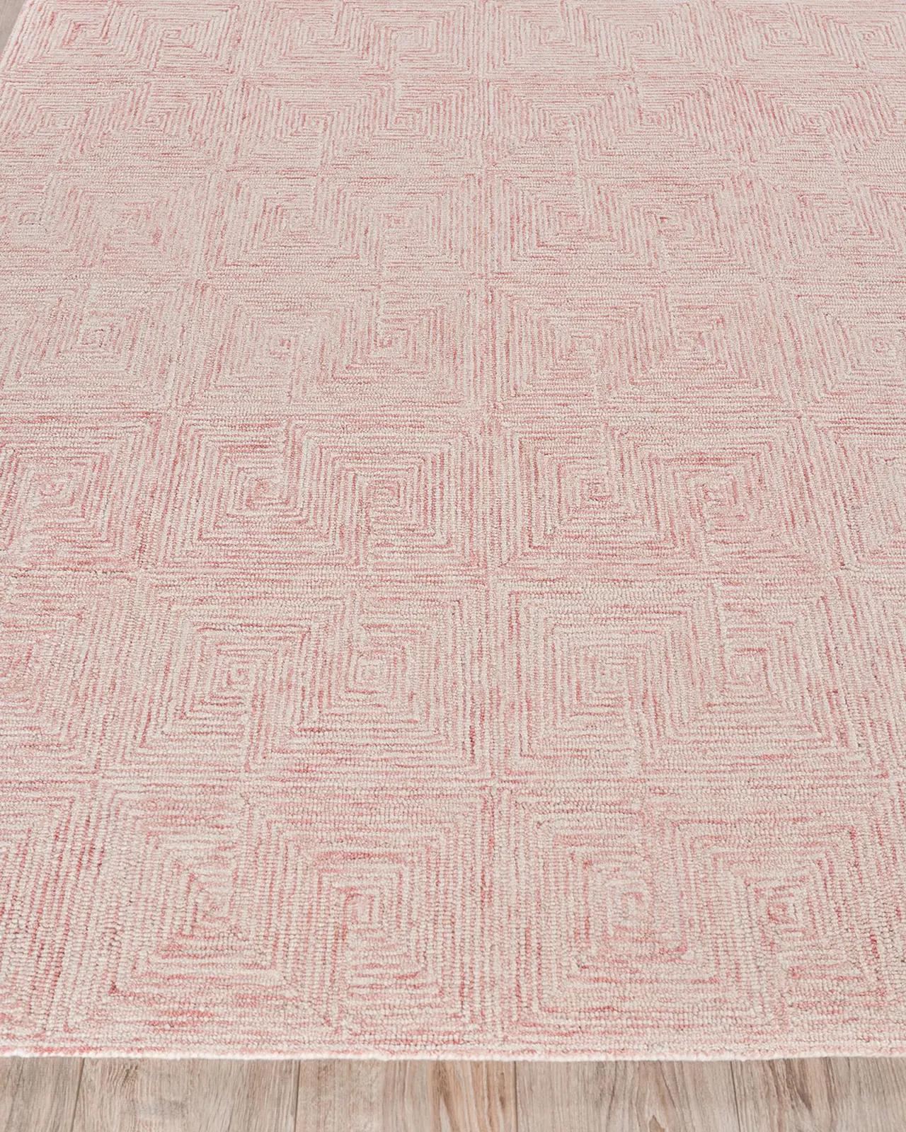 Exquisite Rugs Camille Hand-Tufted Rug