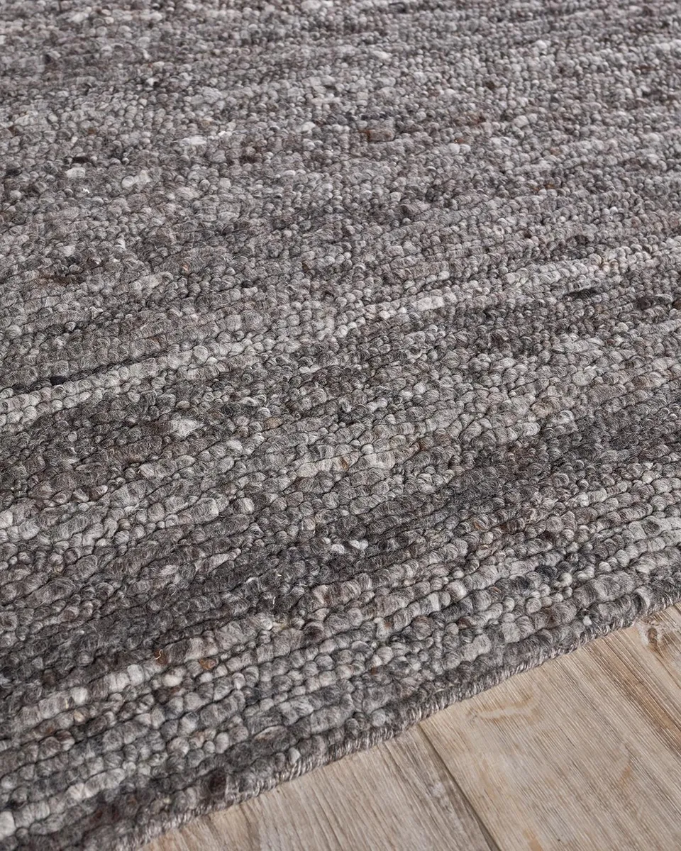 Exquisite Rugs Asheville Hand-Loomed Rug | Thumbnail 3