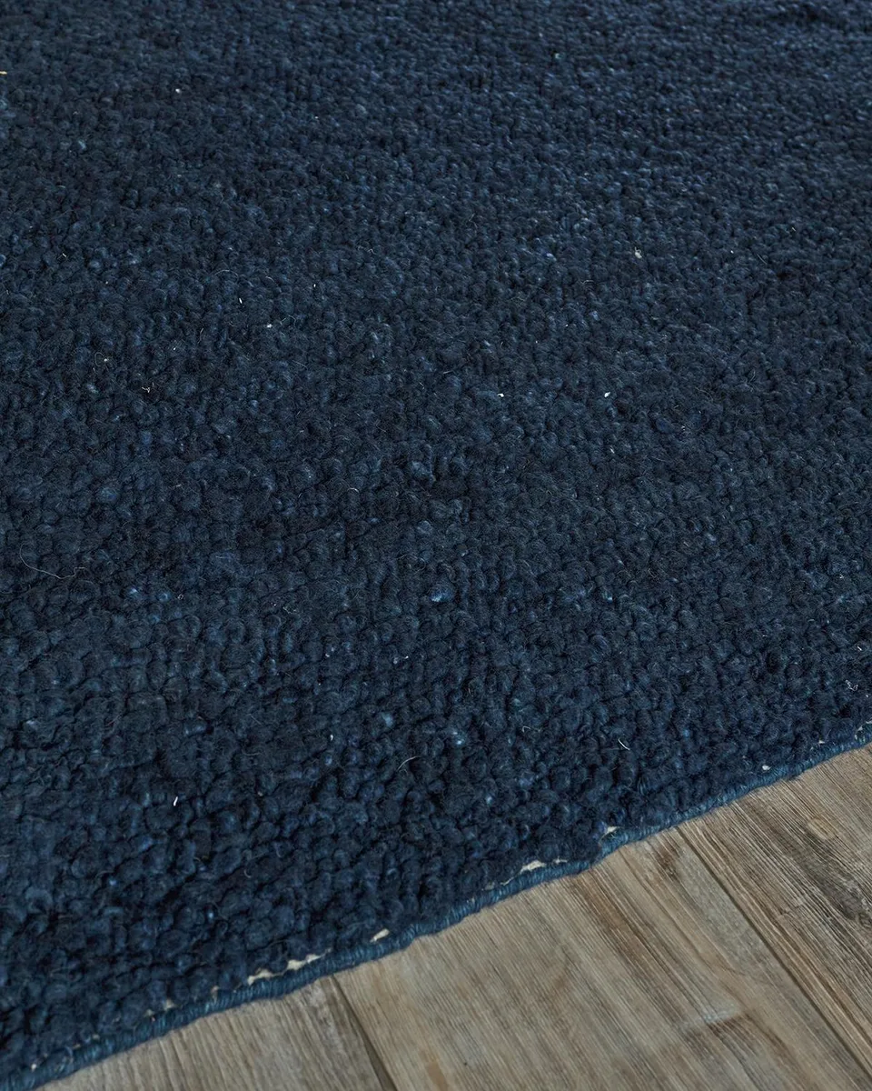 Exquisite Rugs Asheville Hand-Loomed Rug | Thumbnail 3