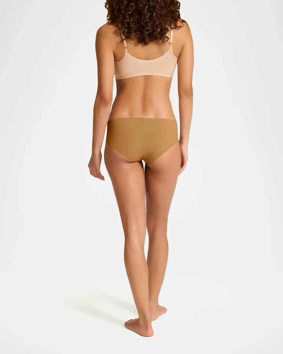Commando Seamless Bikini Briefs | Thumbnail 3 Commando Seamless Bikini Briefs | Thumbnail 3