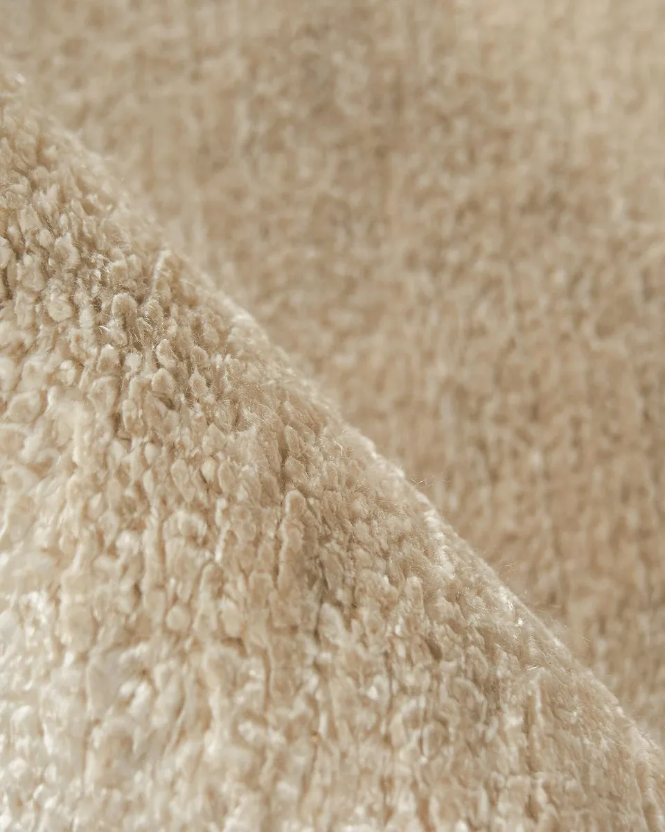 Exquisite Rugs Lucia Hand-Knotted Rug | Thumbnail 4