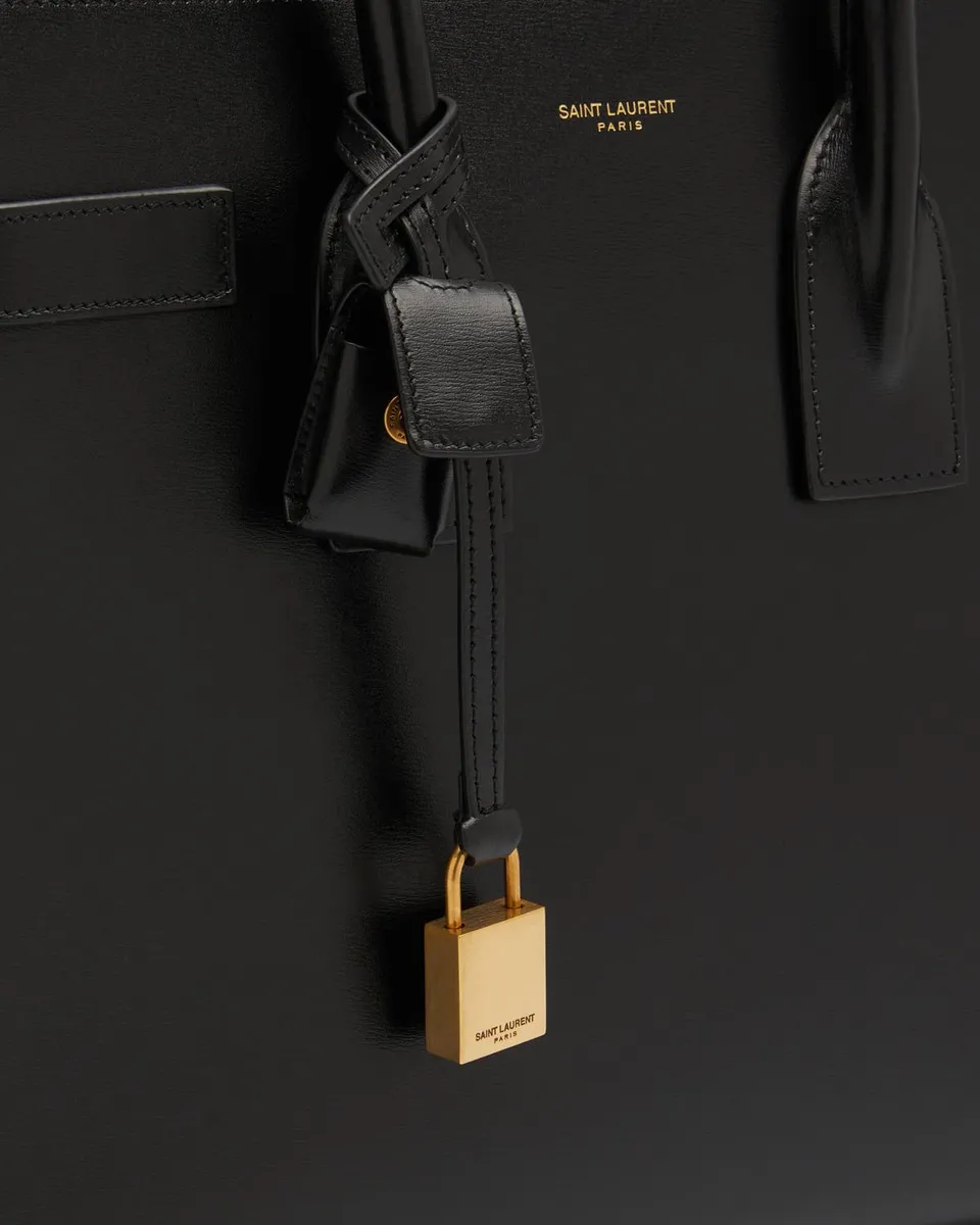 Saint Laurent Sac De Jour Small Top-Handle Bag in Smooth Leather | Thumbnail 6 Saint Laurent Sac De Jour Small Top-Handle Bag in Smooth Leather | Thumbnail 6