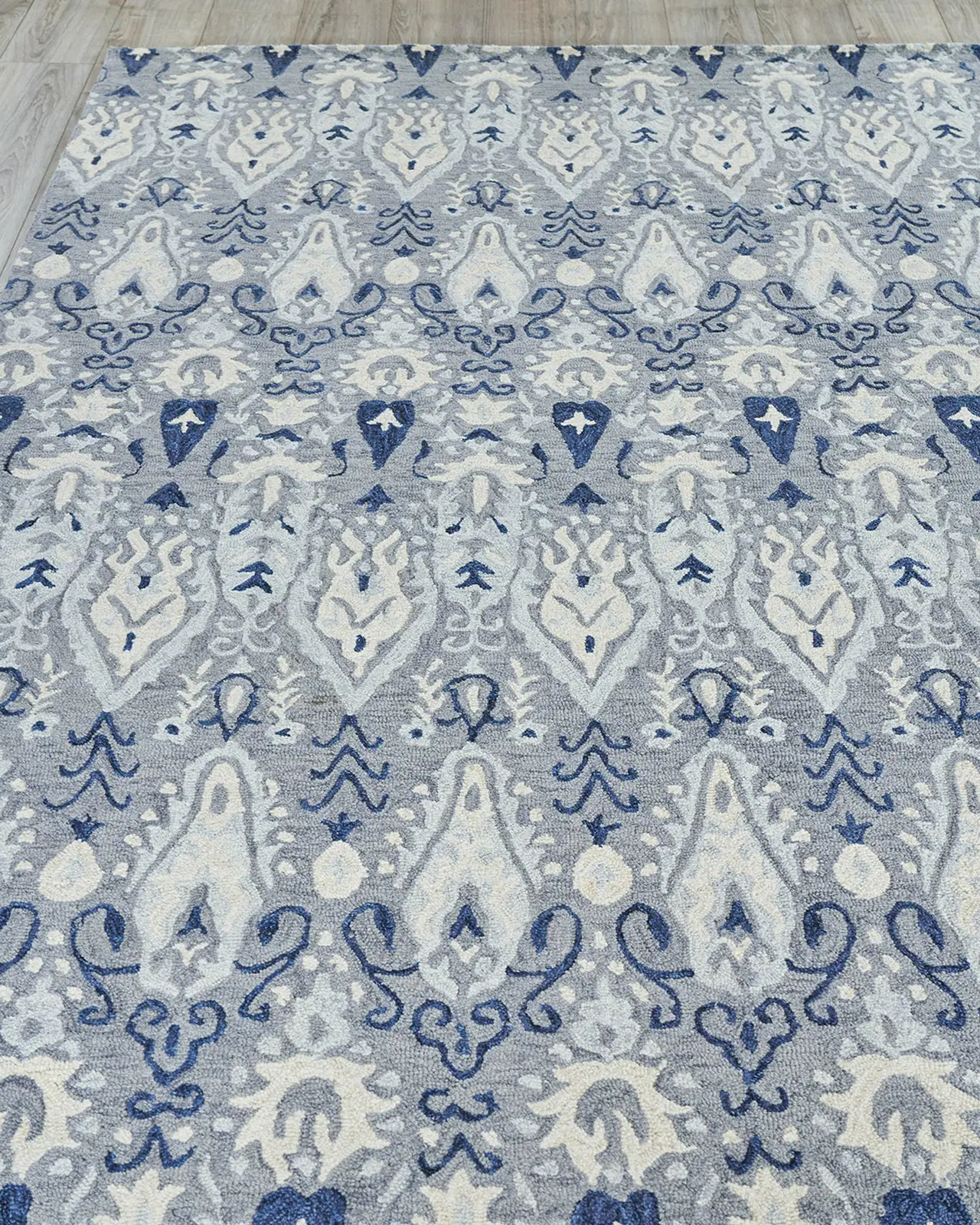 Exquisite Rugs Sansotta Hand-Tufted Rug