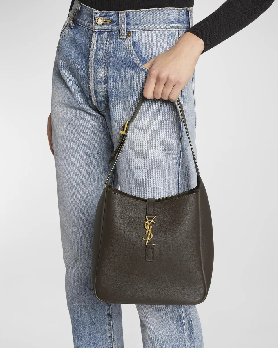 Saint Laurent Le 5 A 7 Small Shoulder Bag in Smooth Supple Leather | Thumbnail 4 Saint Laurent Le 5 A 7 Small Shoulder Bag in Smooth Supple Leather | Thumbnail 4