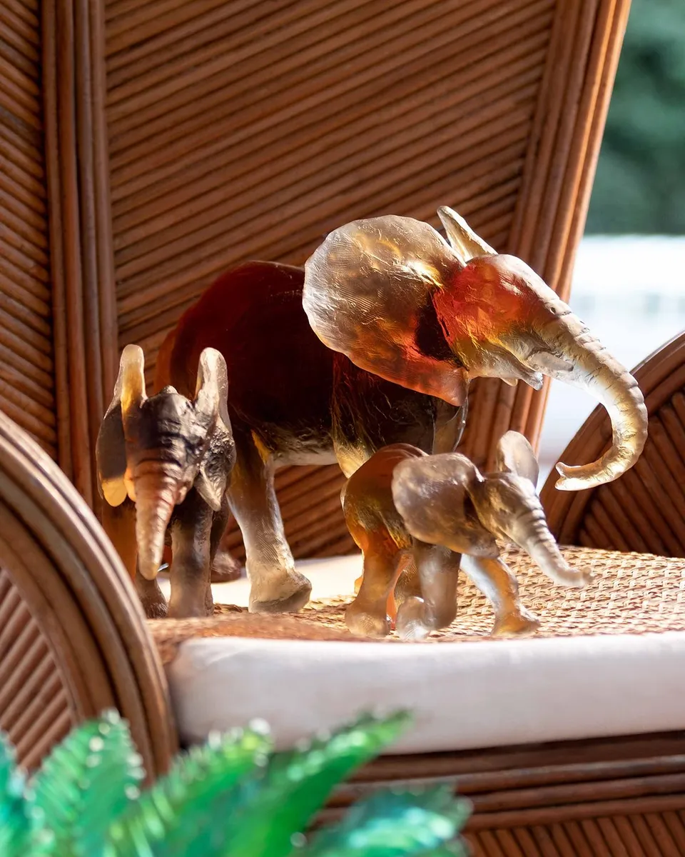 Daum Elephant Savana Figurine, 11" | Thumbnail 5 Daum Elephant Savana Figurine, 11" | Thumbnail 5