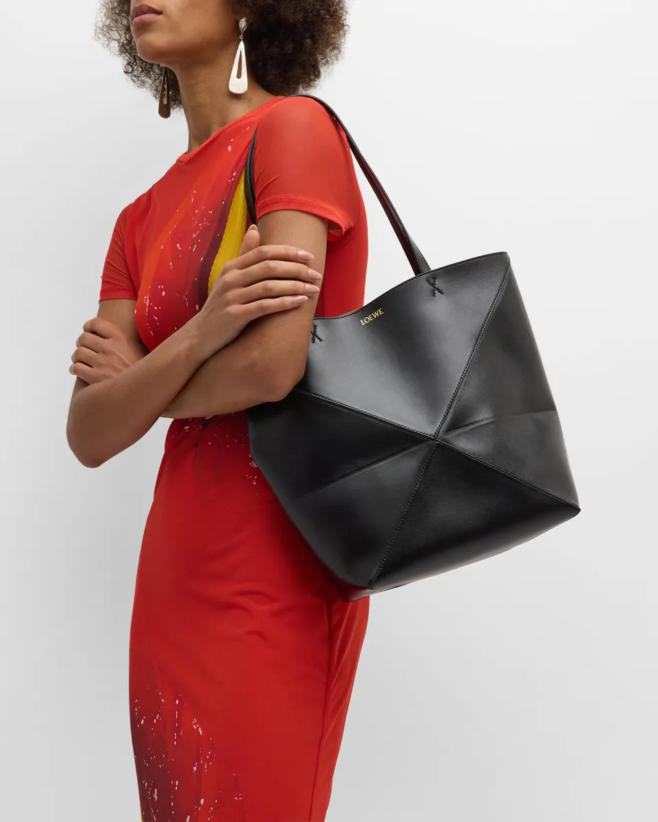 Loewe Puzzle Fold Medium Tote Bag in Shiny Leather | Thumbnail 2 Loewe Puzzle Fold Medium Tote Bag in Shiny Leather | Thumbnail 2