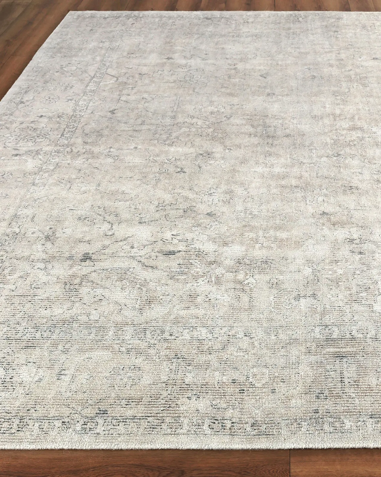 Exquisite Rugs Tuscany Hand-Loomed Beige Rug