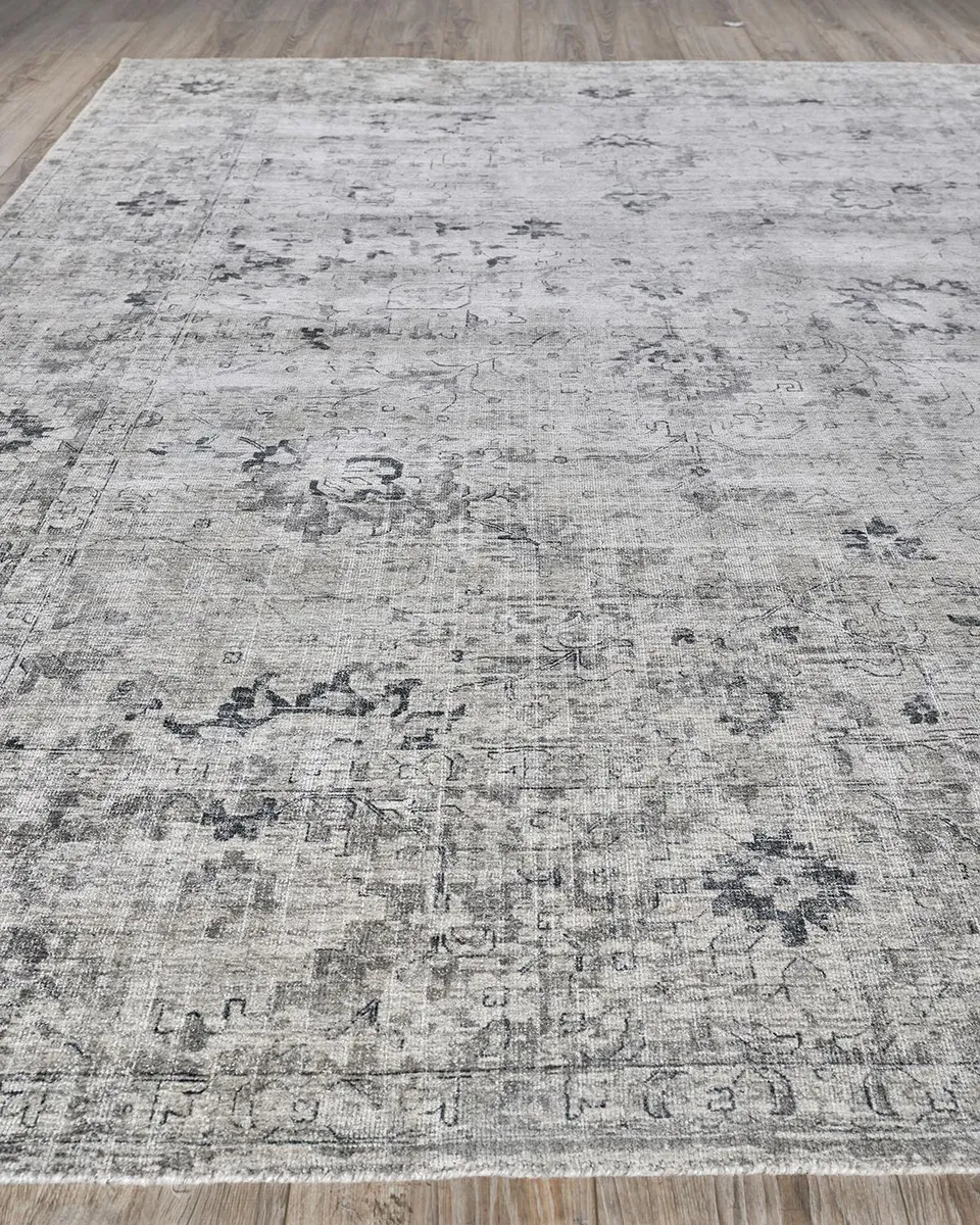 Exquisite Rugs Cambridge Hand-Loomed Gray & Silver Rug | Thumbnail 2