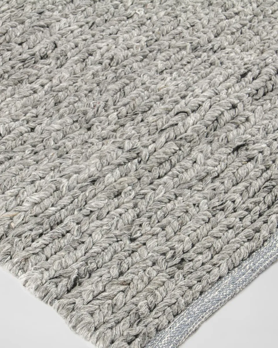 Exquisite Rugs Lauryn Hand-Loomed Rug, 6 ' x 9 ' | Thumbnail 3 Exquisite Rugs Lauryn Hand-Loomed Rug, 6 ' x 9 ' | Thumbnail 3