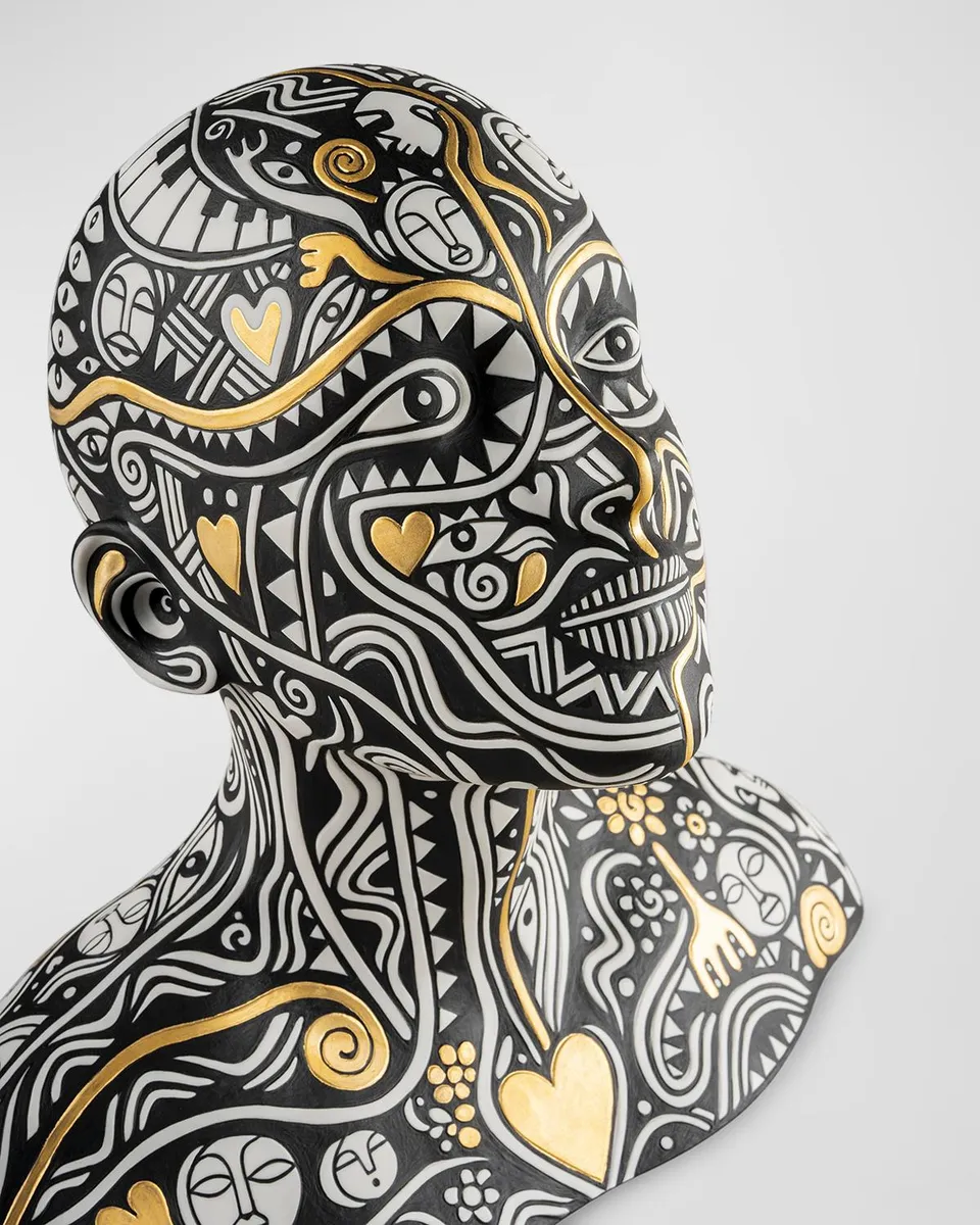 Lladro "The Dreamer" Bust by Laolu | Thumbnail 4 Lladro "The Dreamer" Bust by Laolu | Thumbnail 4