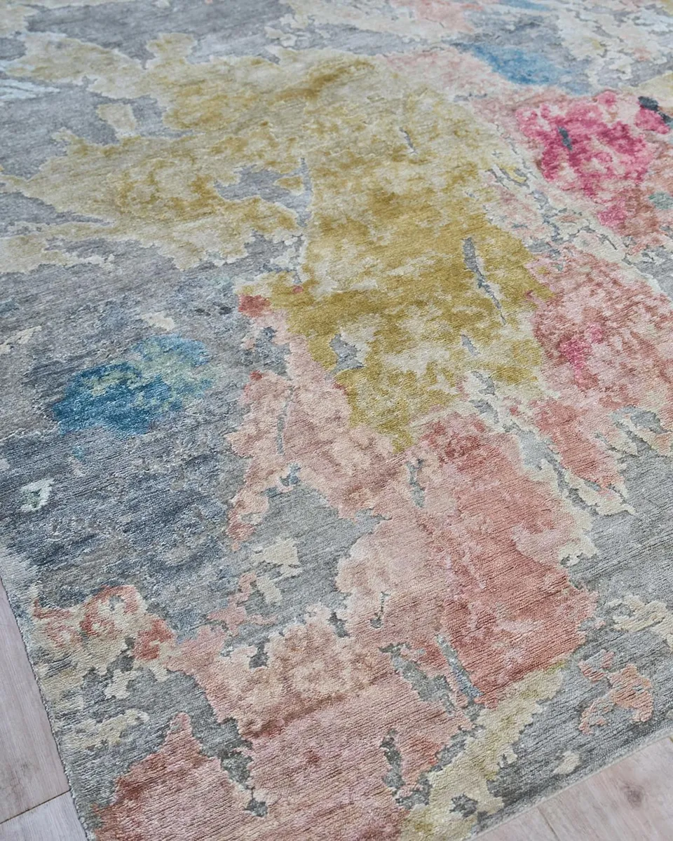 Exquisite Rugs Floor Art Hand-Knotted Silver & Blush Rug | Thumbnail 3 Exquisite Rugs Floor Art Hand-Knotted Silver & Blush Rug | Thumbnail 3