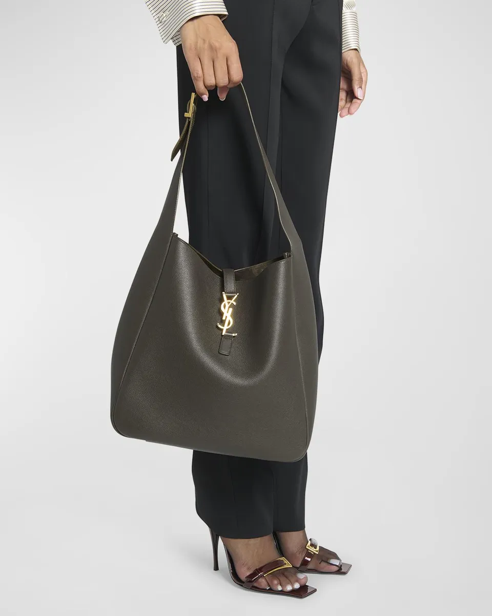 Saint Laurent Le 5 A 7 Large Shoulder Bucket Bag in Smooth Leather | Thumbnail 2 Saint Laurent Le 5 A 7 Large Shoulder Bucket Bag in Smooth Leather | Thumbnail 2
