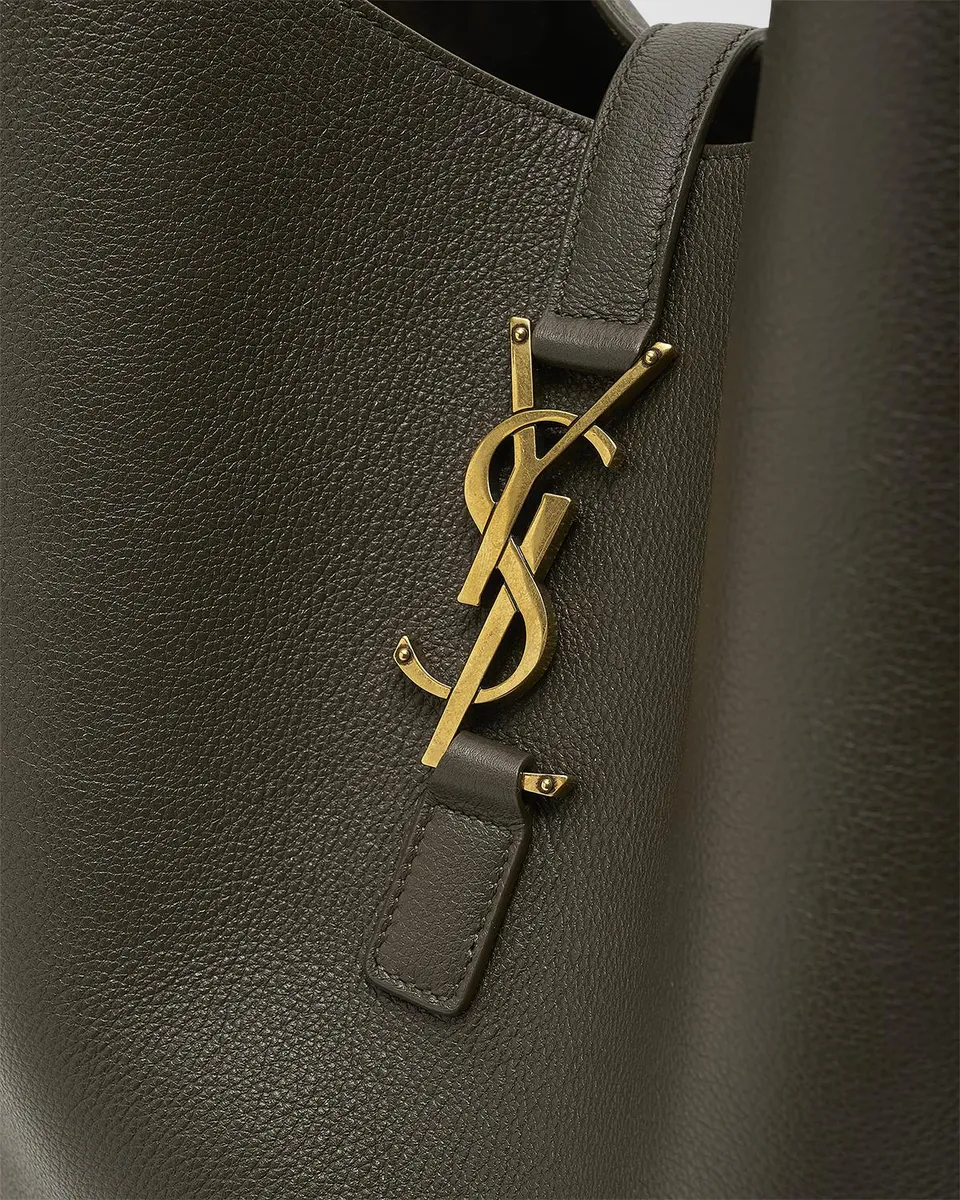Saint Laurent Le 5 A 7 Large Shoulder Bucket Bag in Smooth Leather | Thumbnail 5 Saint Laurent Le 5 A 7 Large Shoulder Bucket Bag in Smooth Leather | Thumbnail 5