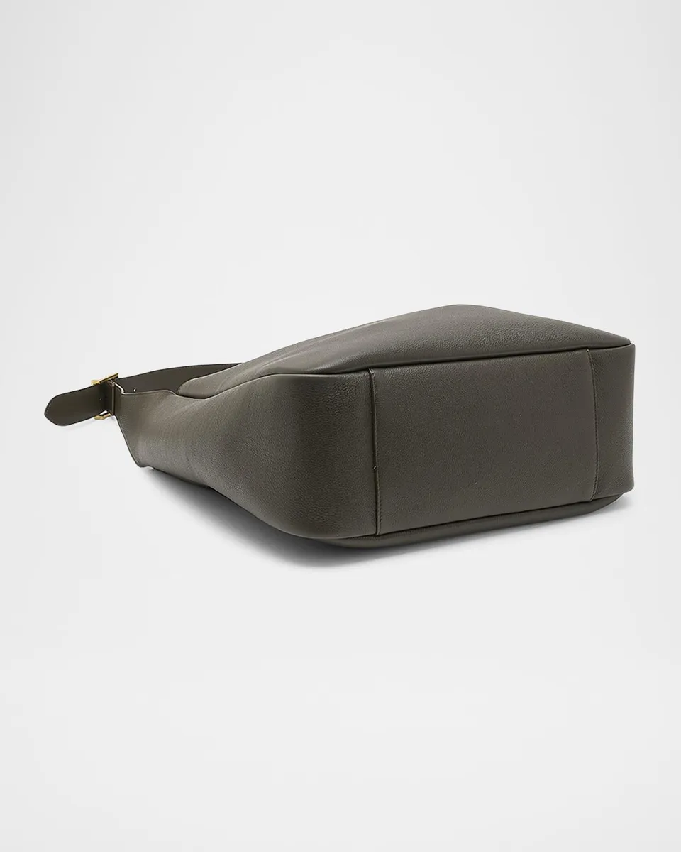 Saint Laurent Le 5 A 7 Large Shoulder Bucket Bag in Smooth Leather | Thumbnail 7 Saint Laurent Le 5 A 7 Large Shoulder Bucket Bag in Smooth Leather | Thumbnail 7