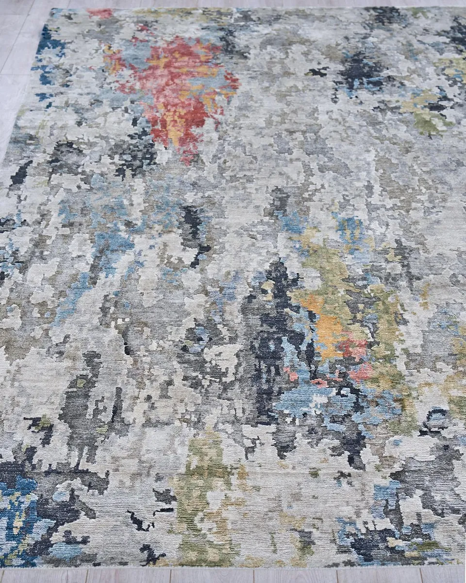 Exquisite Rugs Floor Art Hand-Knotted Silver & Gray Rug | Thumbnail 2