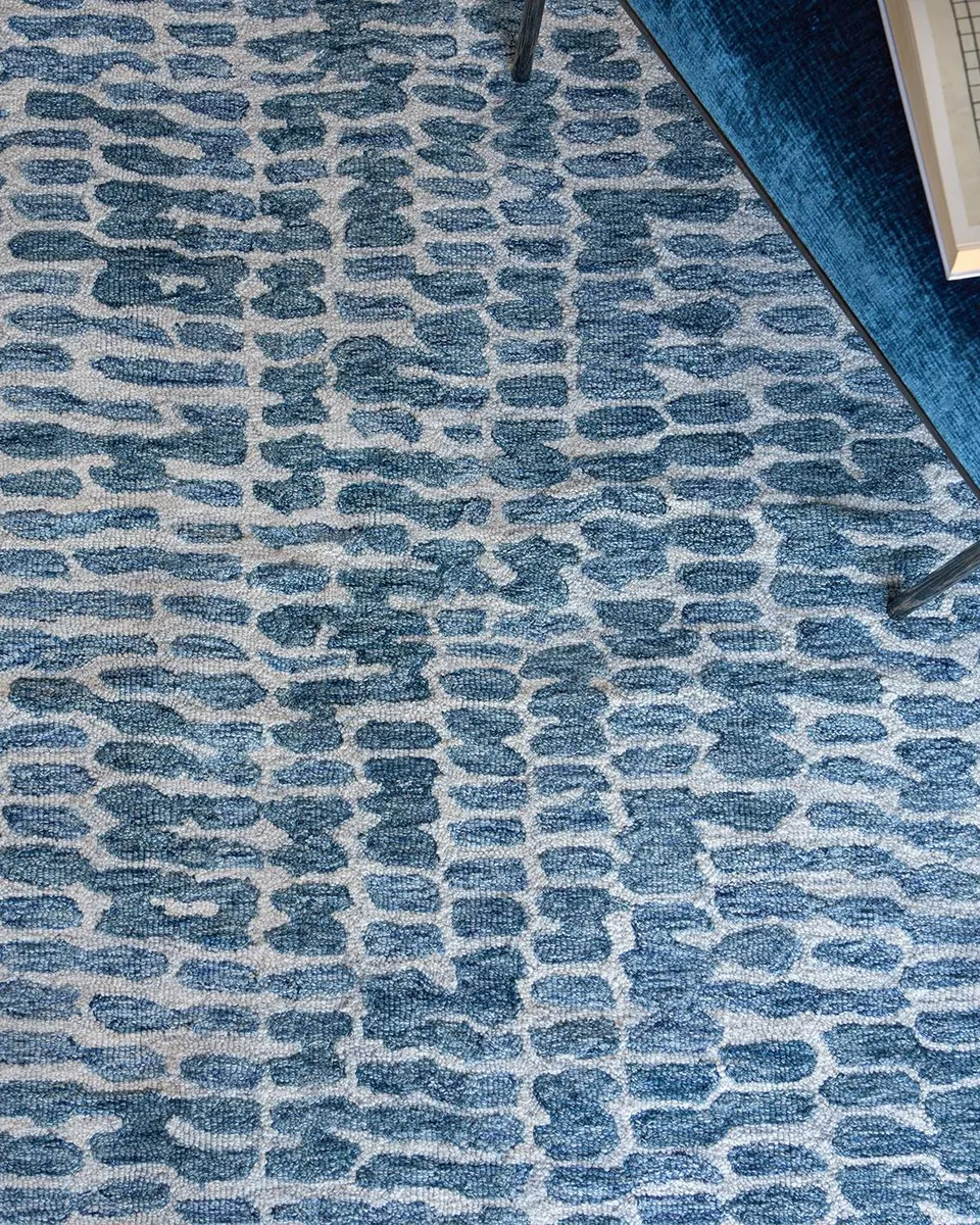 Exquisite Rugs Ink Blot Hand-Tufted Rug | Thumbnail 7