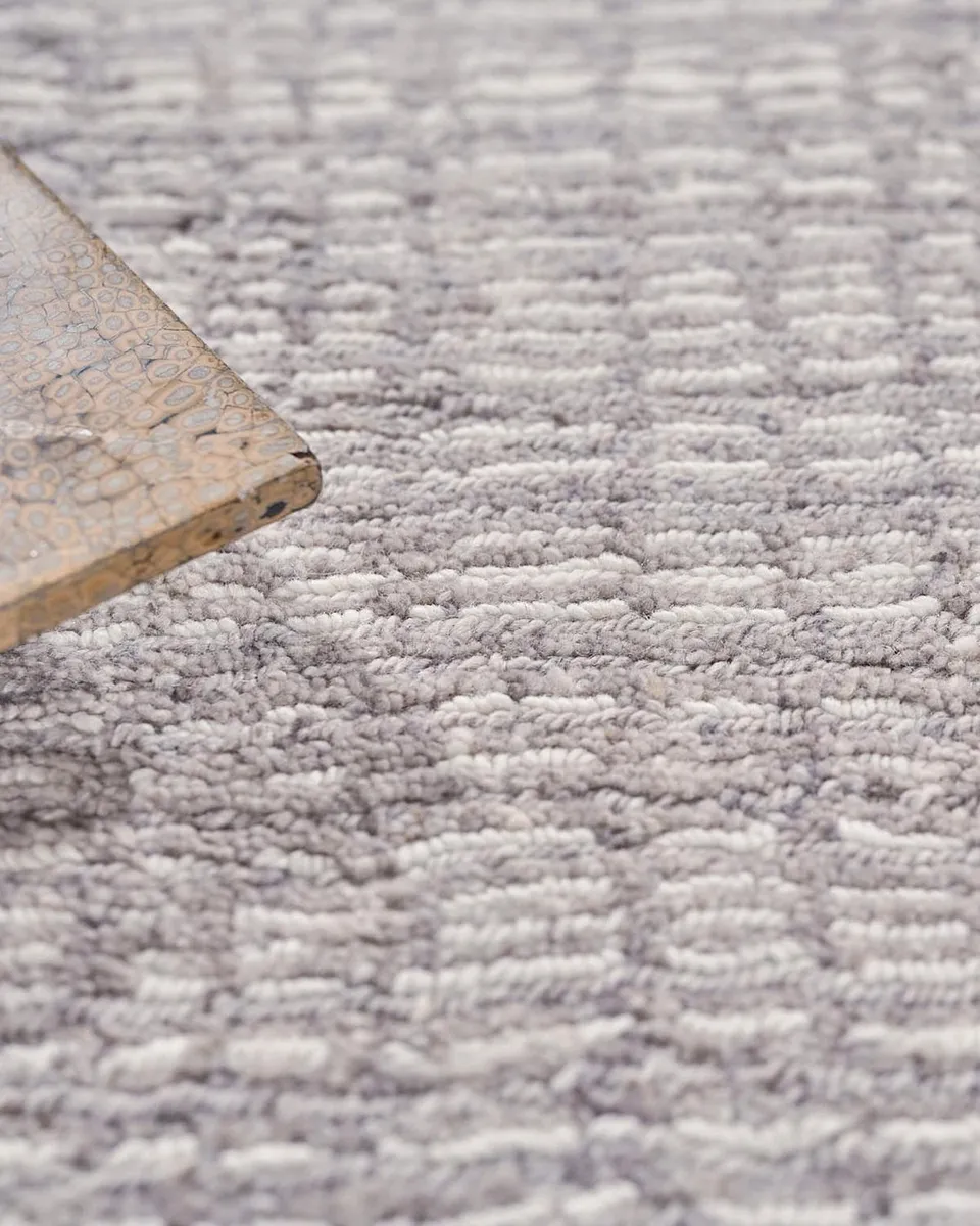 Exquisite Rugs Alpine Hand-Loomed Gray & Ivory Rug | Thumbnail 5 Exquisite Rugs Alpine Hand-Loomed Gray & Ivory Rug | Thumbnail 5