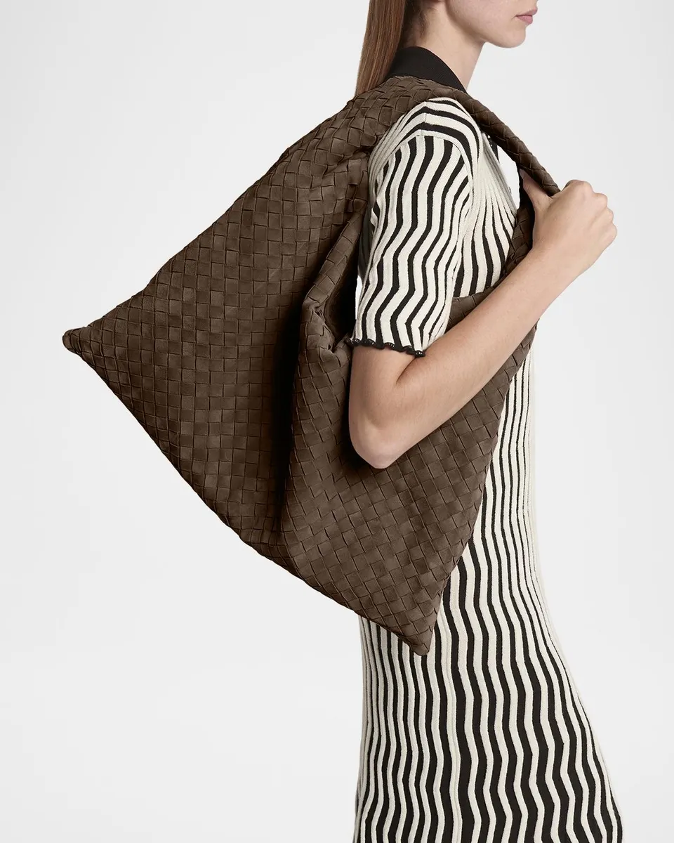 Bottega Veneta Large Hop Bag | Thumbnail 5 Bottega Veneta Large Hop Bag | Thumbnail 5