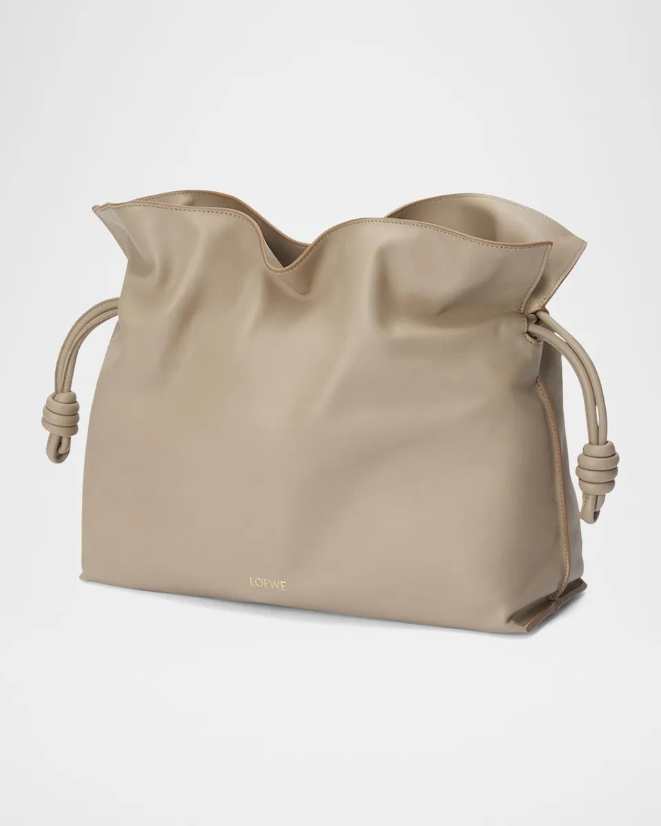Loewe Flamenco Large Clutch Bag in Napa Leather with Golden Foil Anagram | Thumbnail 7 Loewe Flamenco Large Clutch Bag in Napa Leather with Golden Foil Anagram | Thumbnail 7