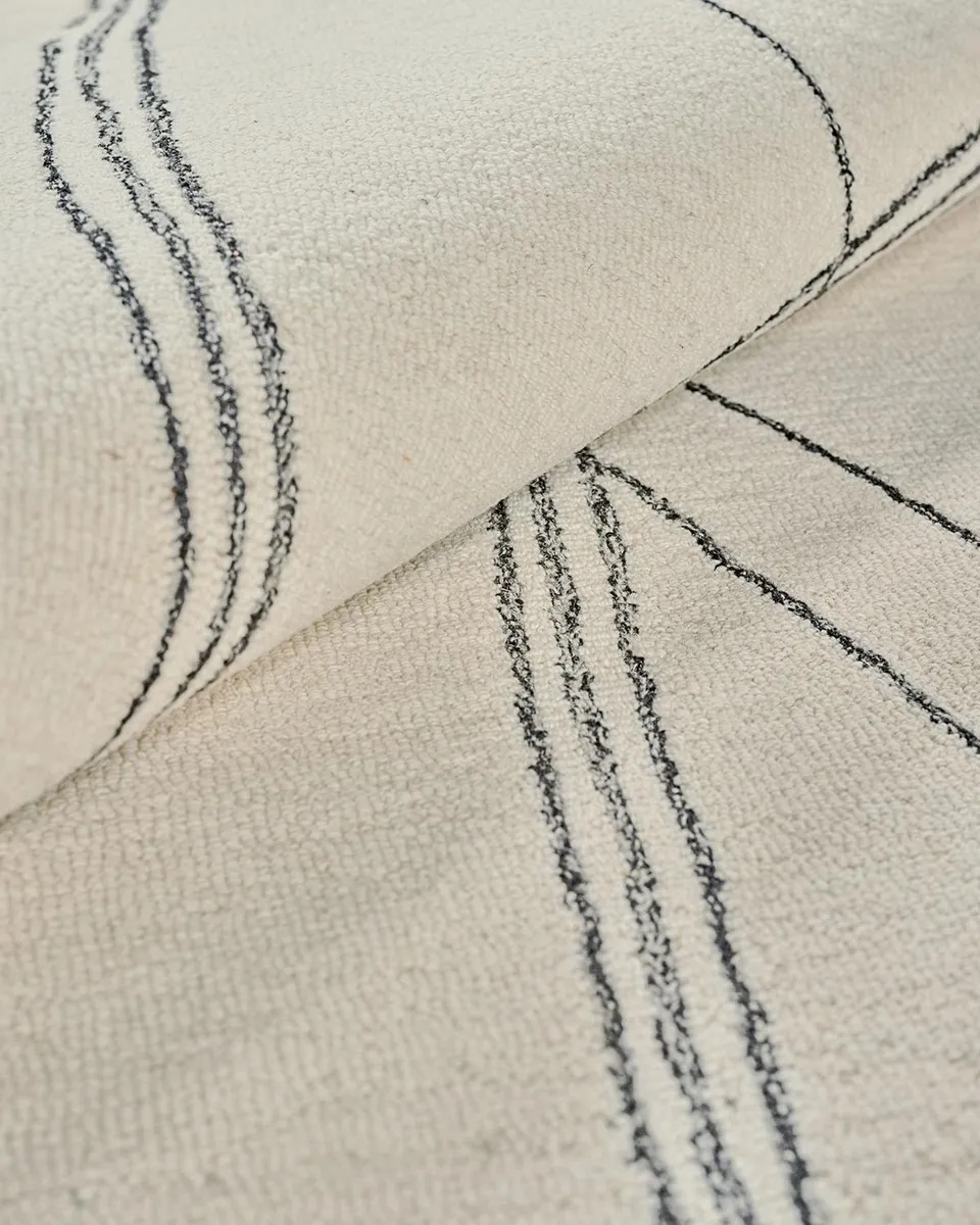 Exquisite Rugs Tangiers Hand-Tufted Ivory/Black Rug, 12 ' x 15 ' | Thumbnail 7 Exquisite Rugs Tangiers Hand-Tufted Ivory/Black Rug, 12 ' x 15 ' | Thumbnail 7
