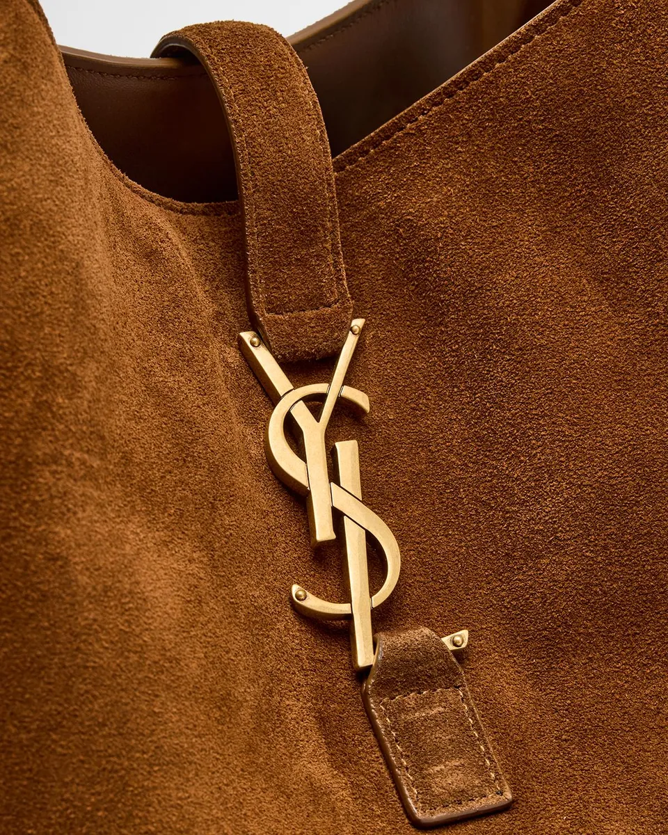 Saint Laurent Le 5 À 7 Bea YSL Cabas Tote Bag in Suede | Thumbnail 6 Saint Laurent Le 5 À 7 Bea YSL Cabas Tote Bag in Suede | Thumbnail 6