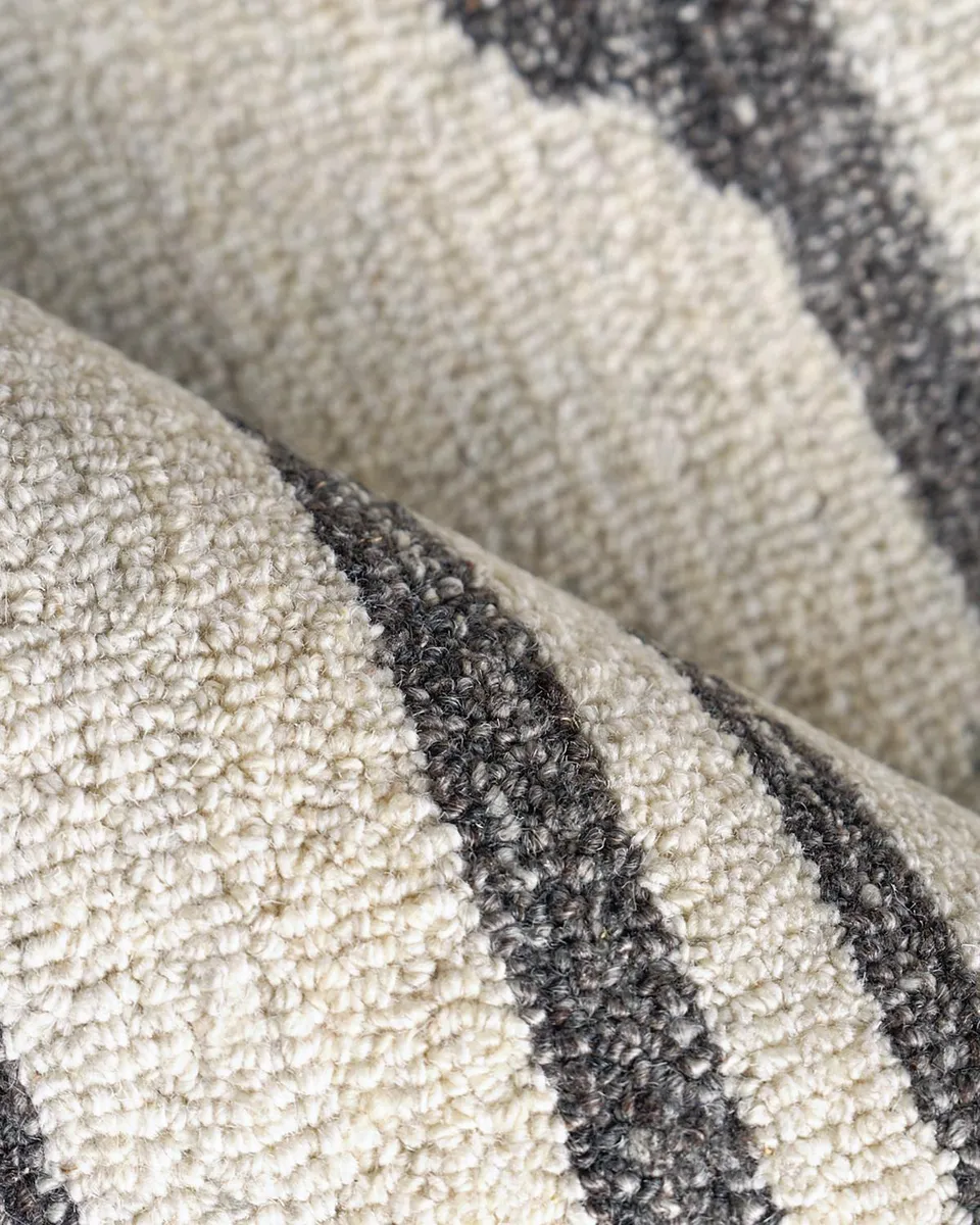 Exquisite Rugs Naturals Hand Tufted Rug | Thumbnail 4