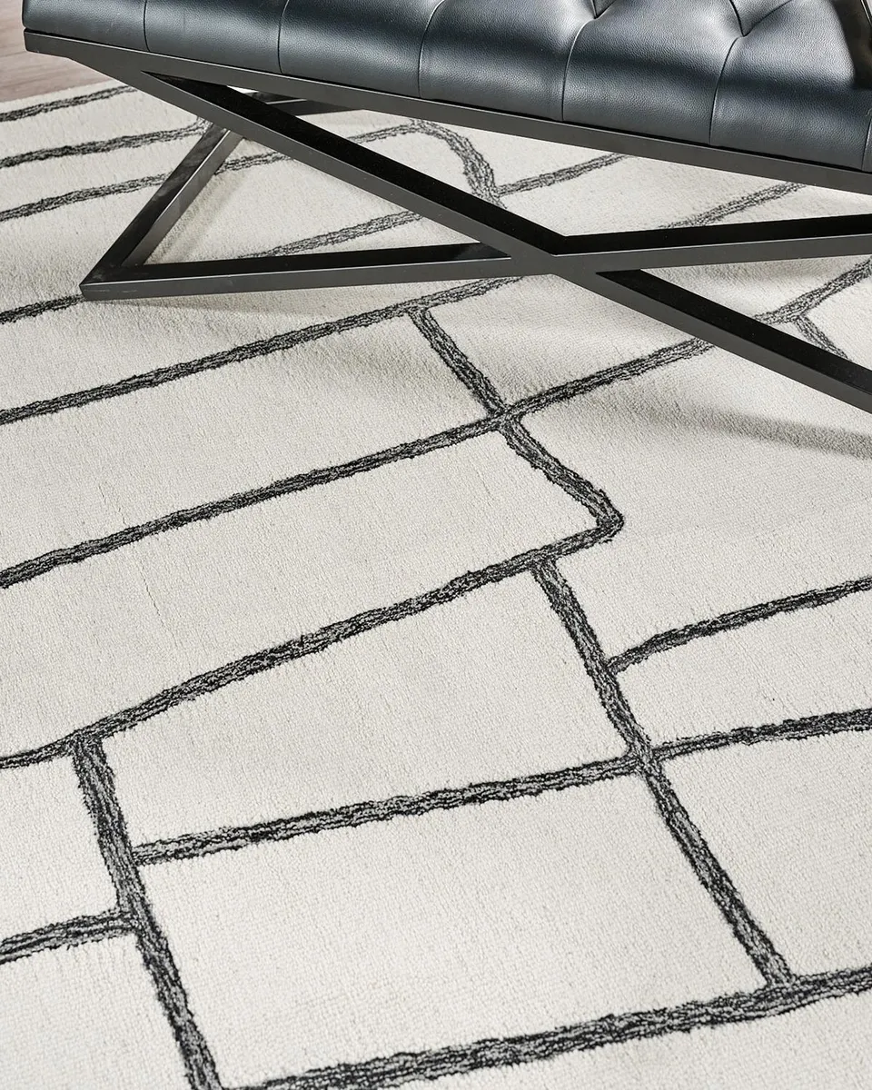 Exquisite Rugs Tangiers Hand-Tufted Ivory/Black Rug, 8 ' x 10 ' | Thumbnail 6 Exquisite Rugs Tangiers Hand-Tufted Ivory/Black Rug, 8 ' x 10 ' | Thumbnail 6