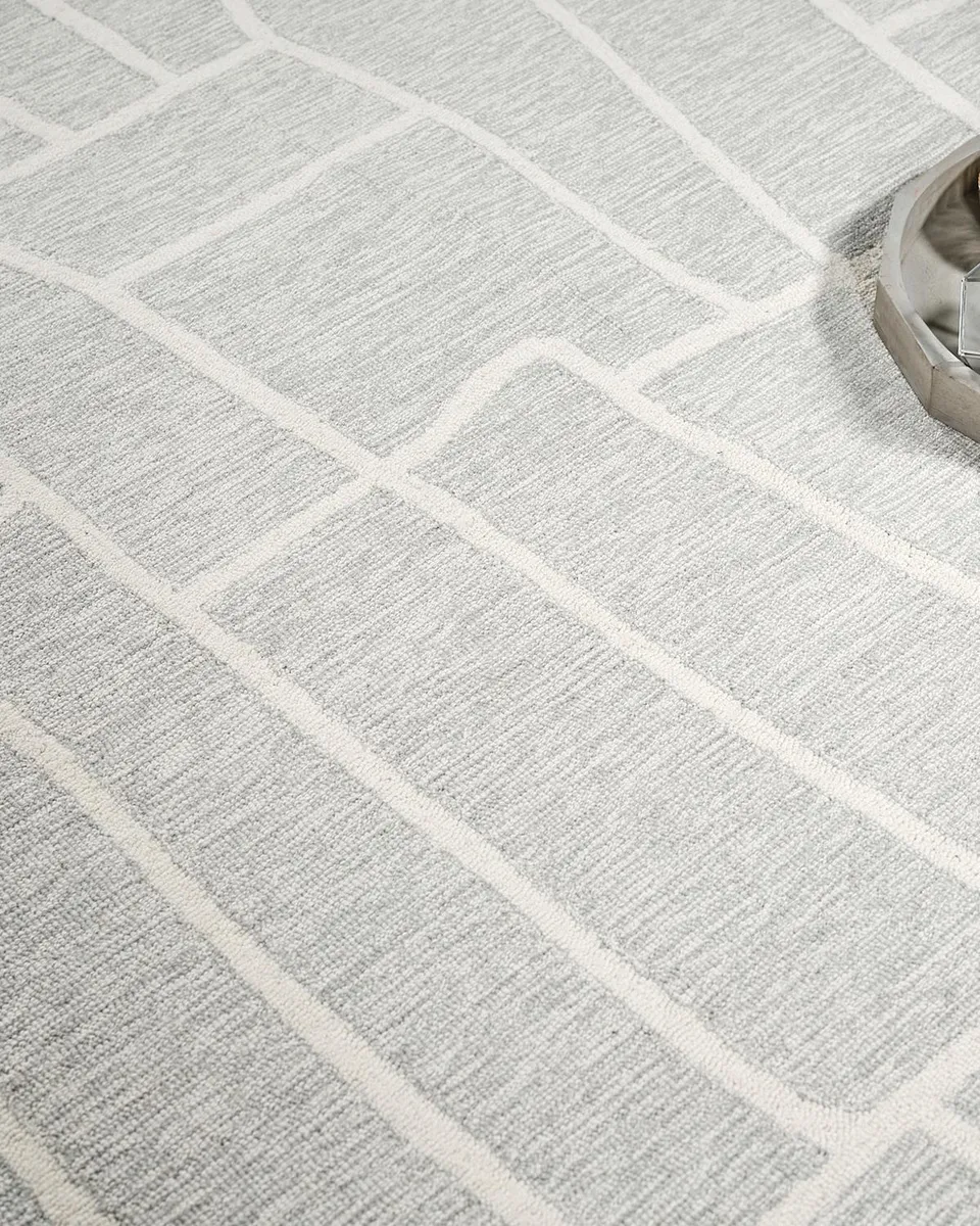 Exquisite Rugs Tangiers Hand-Tufted Blue/Ivory Rug | Thumbnail 8