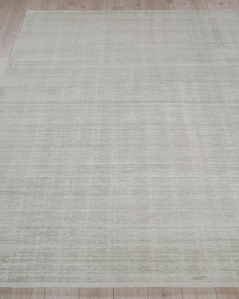 Exquisite Rugs Martelli Modern Hand-Loomed Silver Rug, 4 ' x 6 ' | Thumbnail 2 Exquisite Rugs Martelli Modern Hand-Loomed Silver Rug, 4 ' x 6 ' | Thumbnail 2