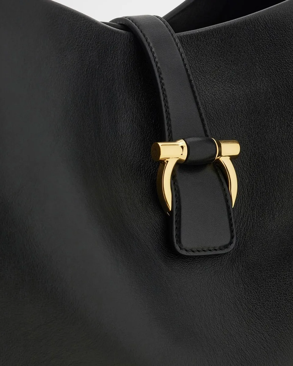 Ferragamo New Line Tote Bag | Thumbnail 4