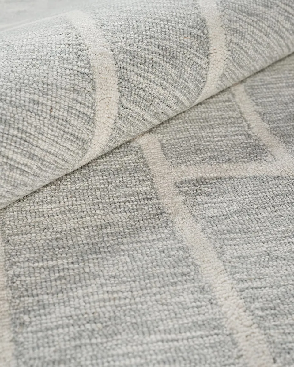 Exquisite Rugs Tangiers Hand-Tufted Blue/Ivory Rug | Thumbnail 5