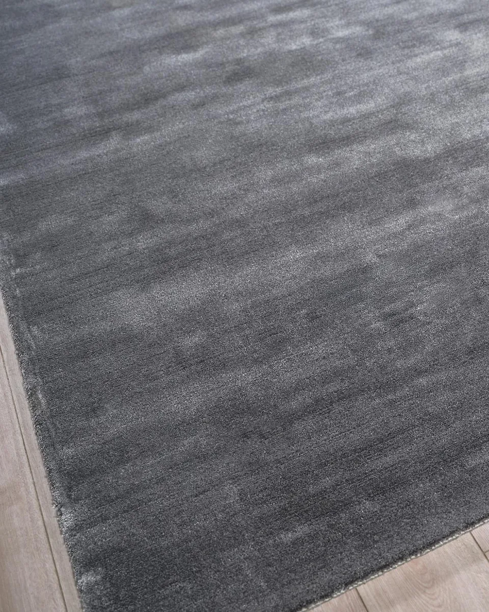 Exquisite Rugs Velutto Hand-Loomed Gray Rug, 4 ' x 6 ' | Thumbnail 3