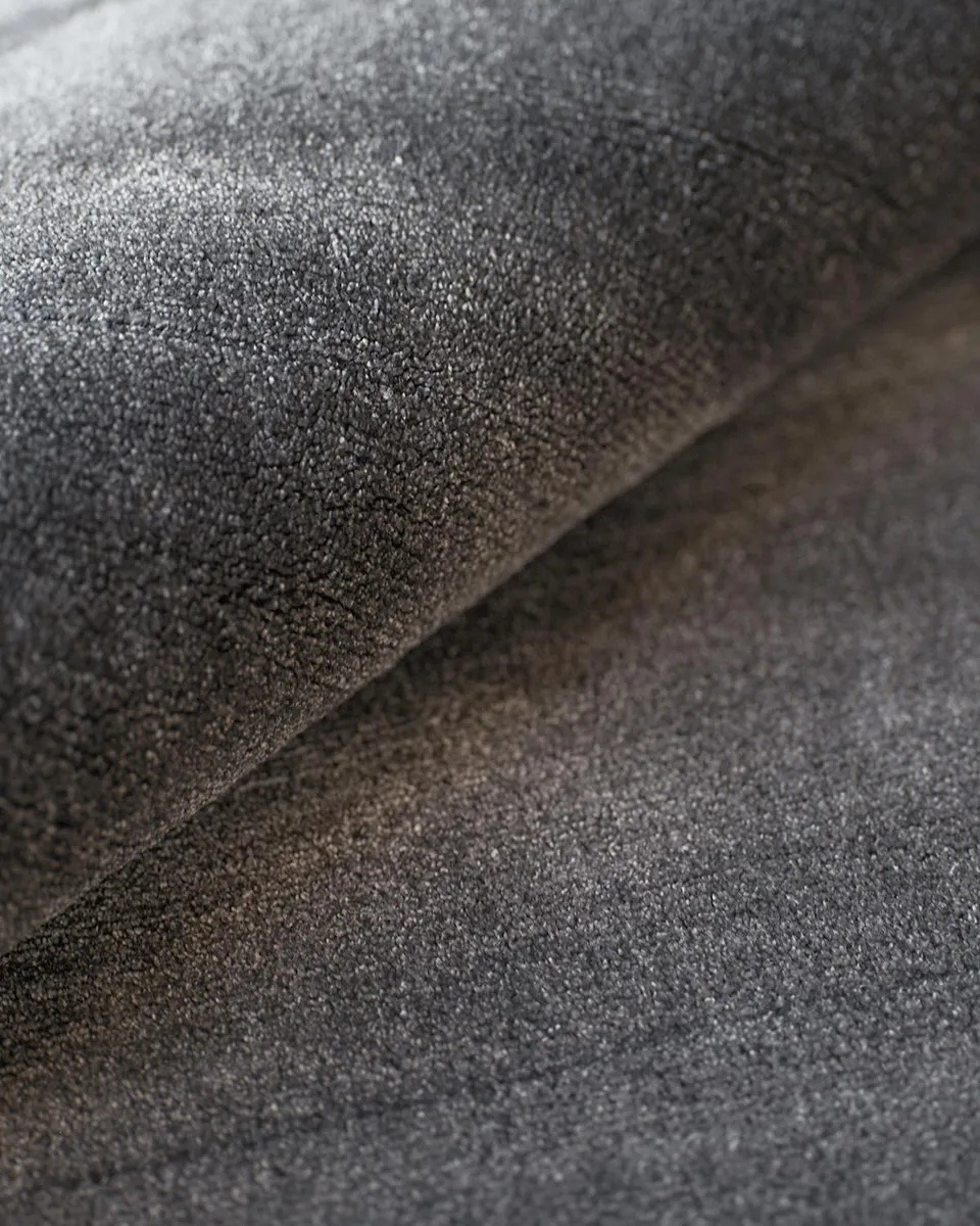 Exquisite Rugs Velutto Hand-Loomed Gray Rug, 4 ' x 6 ' | Thumbnail 6