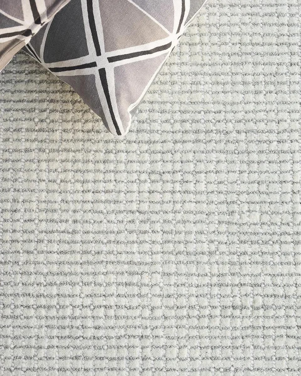 Exquisite Rugs Key West Hand-Tufted Light Silver Rug, 8 ' x 10 ' | Thumbnail 7