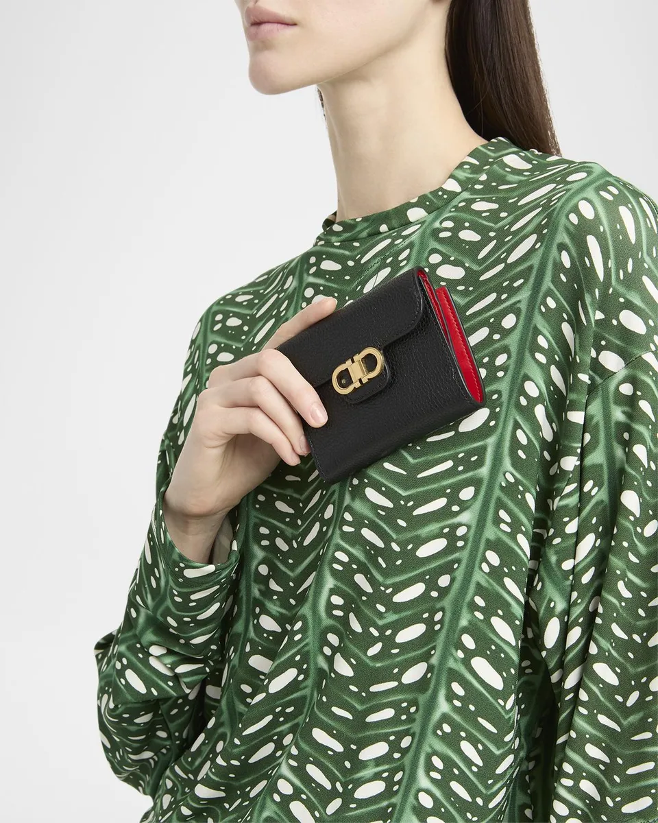 Ferragamo Double Gancio Grainy Leather Wallet | Thumbnail 2