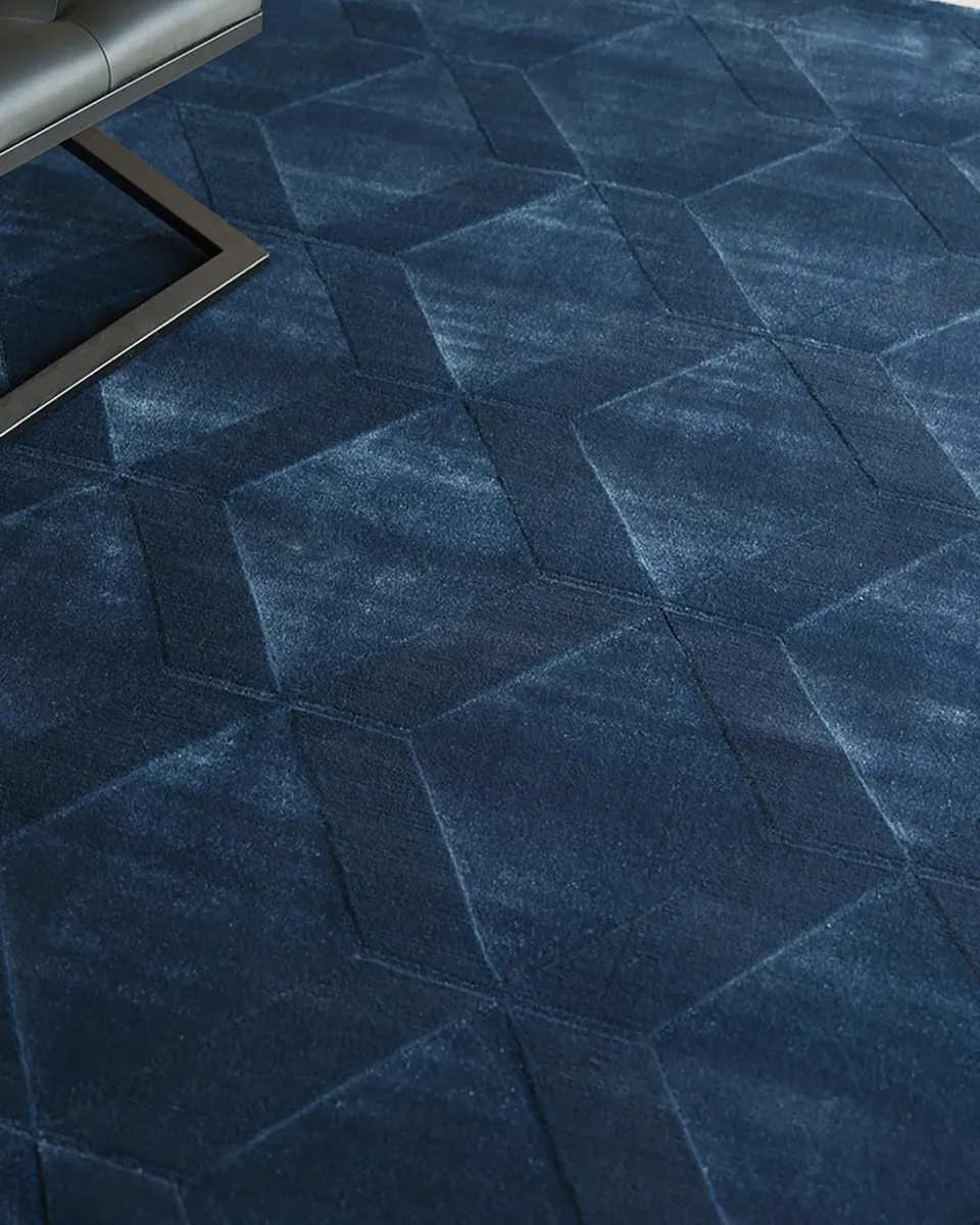 Exquisite Rugs Brunello Hand-Loomed Navy Rug, 6 ' x 9 ' | Thumbnail 4