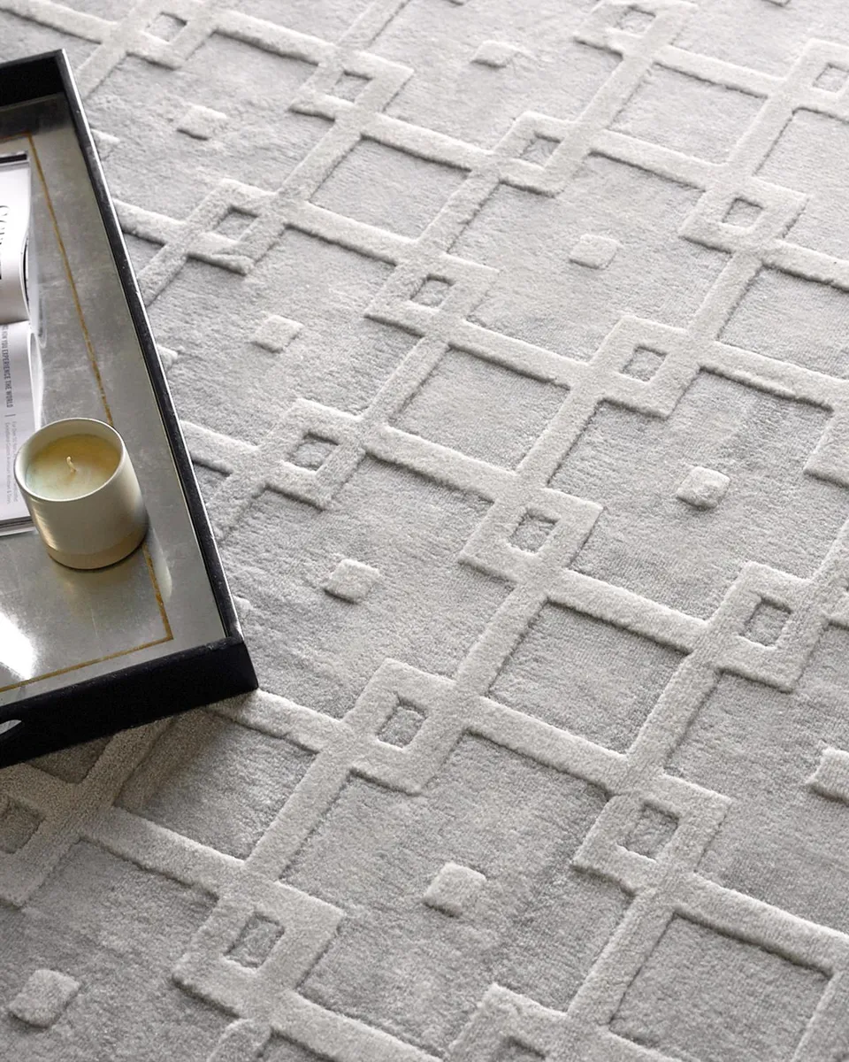 Exquisite Rugs Camora Hand-Loomed Silver Rug, 6 ' x 9 ' | Thumbnail 5