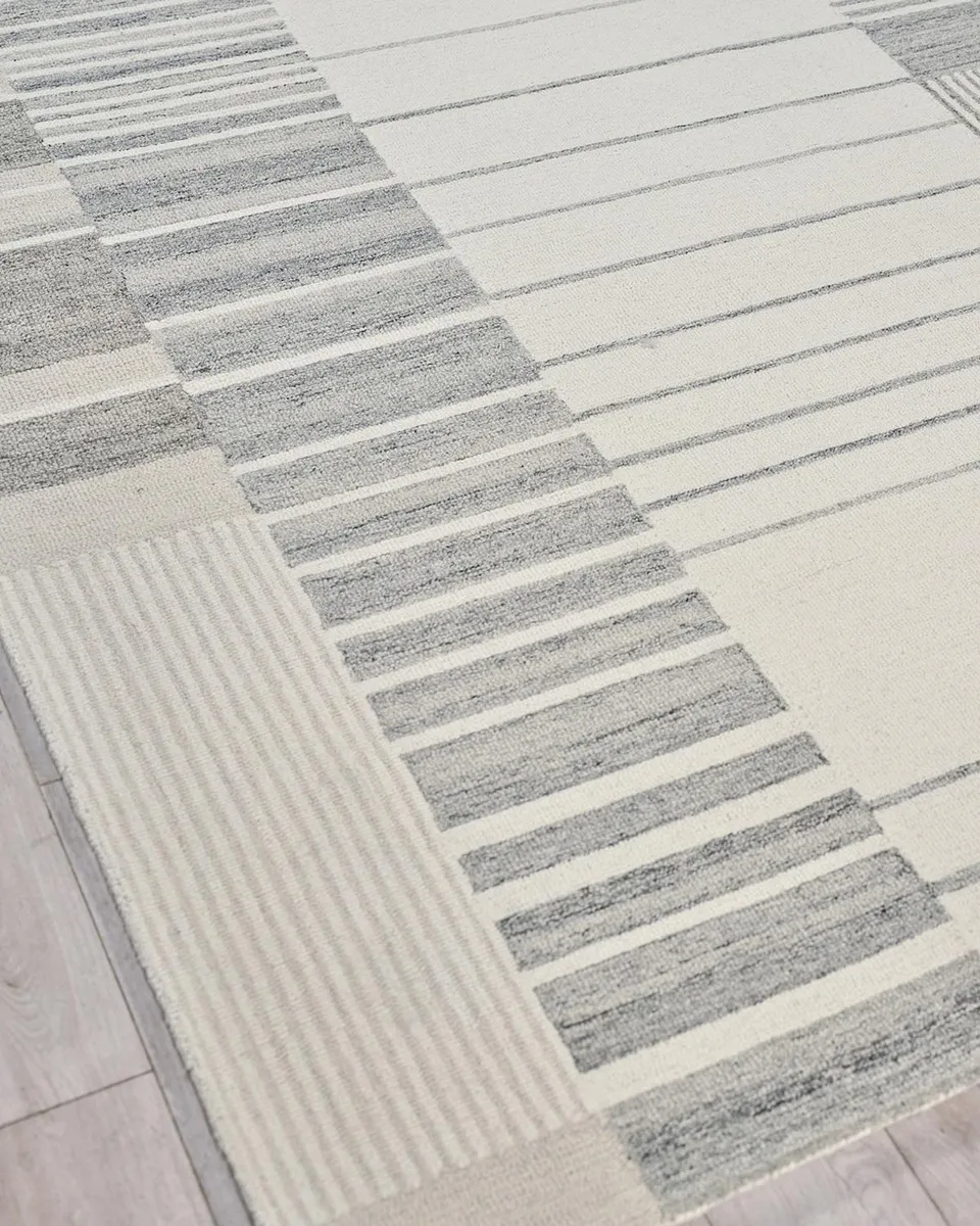 Exquisite Rugs Castine Hand-Tufted Silver Rug, 12 ' x 15 ' | Thumbnail 3 Exquisite Rugs Castine Hand-Tufted Silver Rug, 12 ' x 15 ' | Thumbnail 3