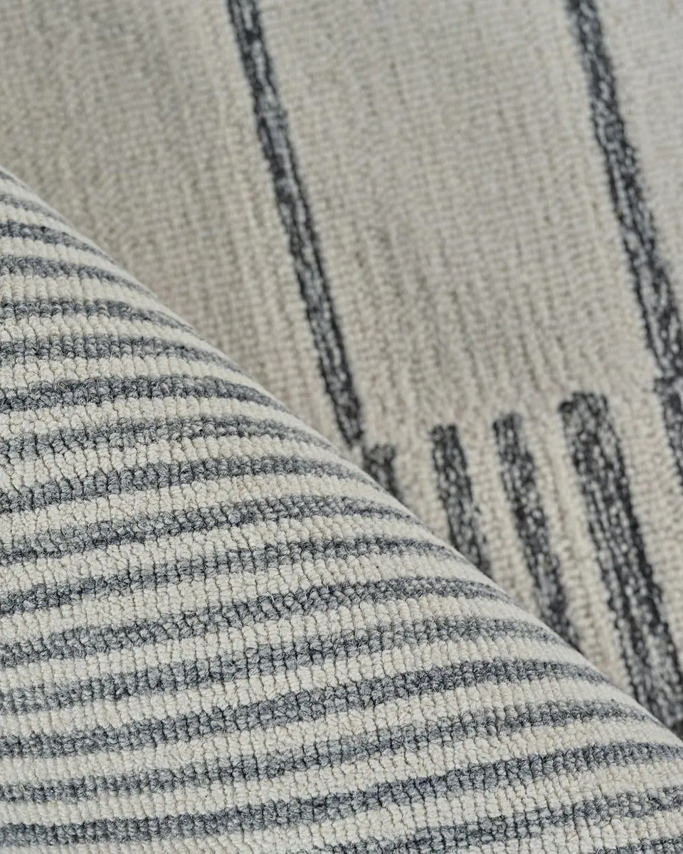 Exquisite Rugs Castine Hand-Tufted Gray Rug, 12 ' x 15 ' | Thumbnail 4