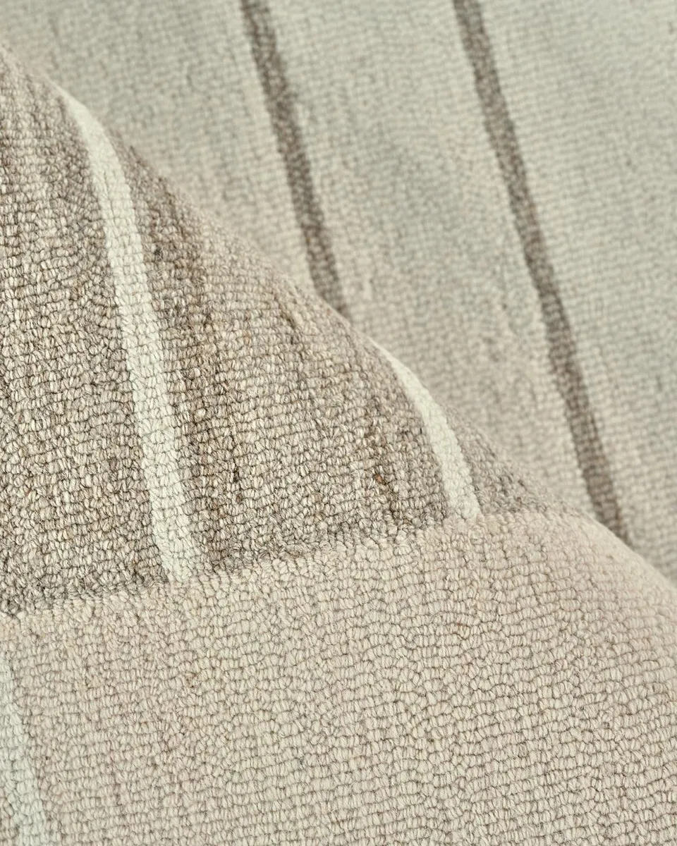 Exquisite Rugs Castine Hand-Tufted Beige Rug, 8 ' x 10 ' | Thumbnail 4