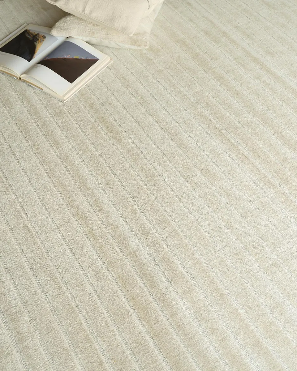 Exquisite Rugs Amani Hand-Loomed Beige Rug, 6 ' x 9 ' | Thumbnail 7 Exquisite Rugs Amani Hand-Loomed Beige Rug, 6 ' x 9 ' | Thumbnail 7