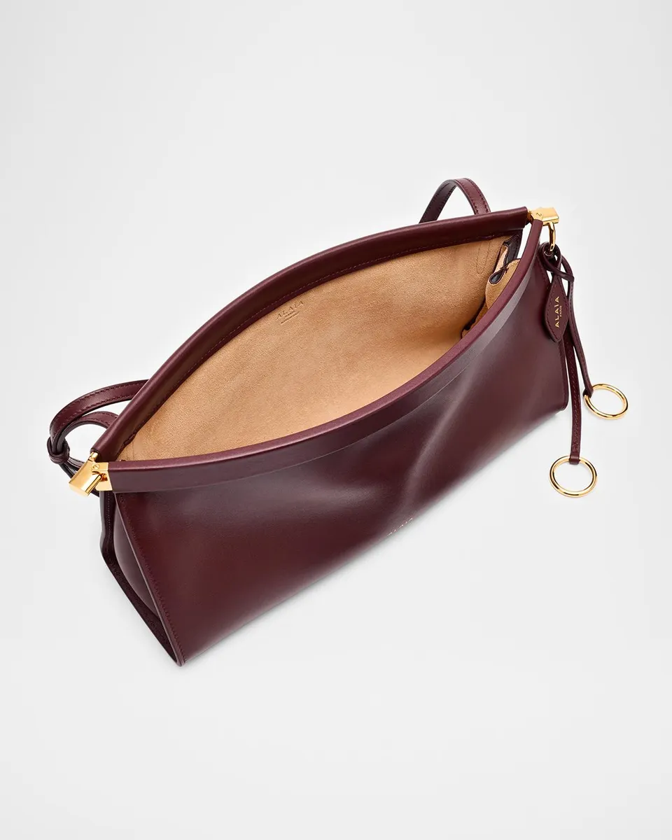 Alaïa Le Click Medium Shoulder Bag in Glossy Leather | Thumbnail 4 Alaïa Le Click Medium Shoulder Bag in Glossy Leather | Thumbnail 4
