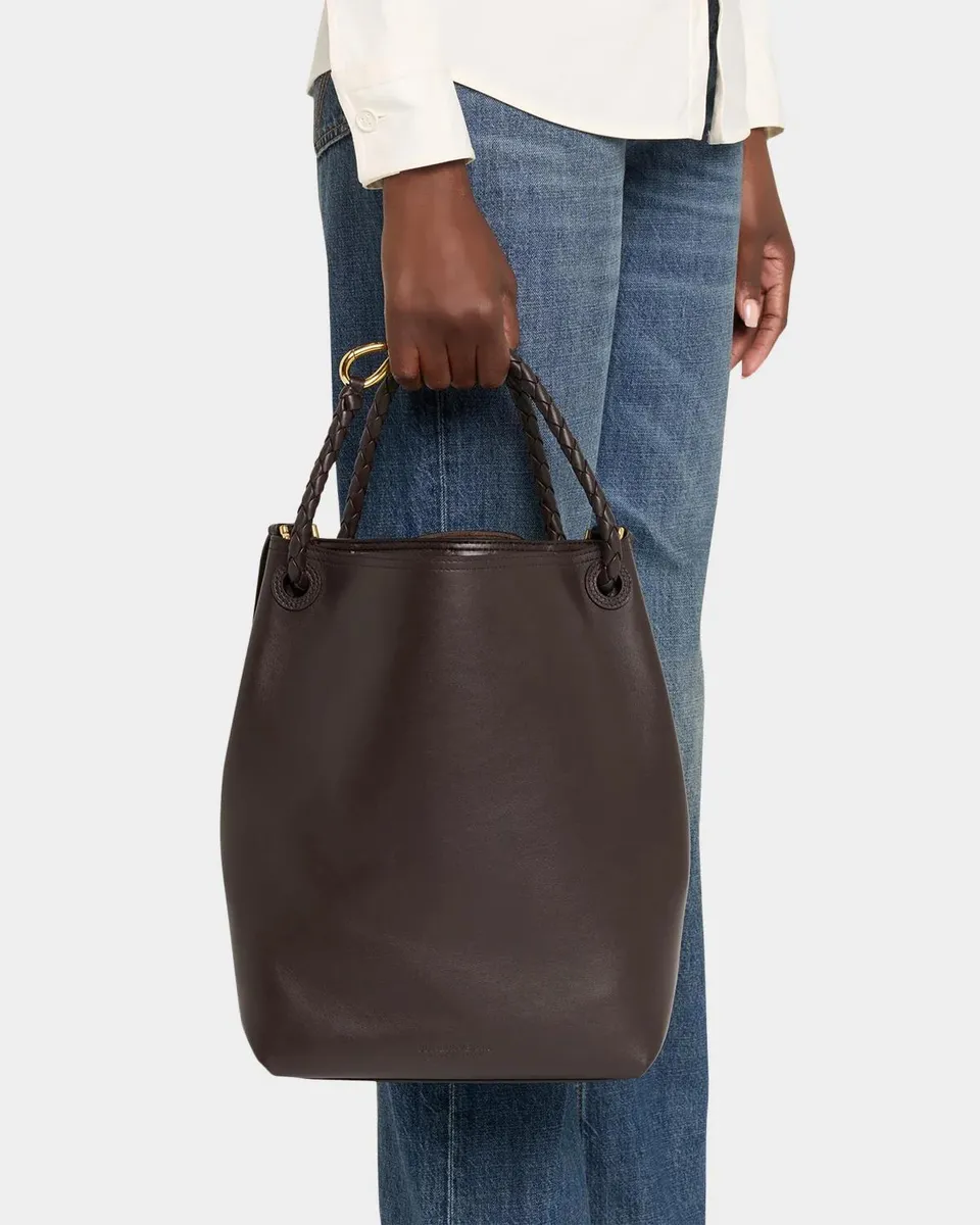 Bottega Veneta Borsa Leather Shoulder Bag | Thumbnail 2 Bottega Veneta Borsa Leather Shoulder Bag | Thumbnail 2
