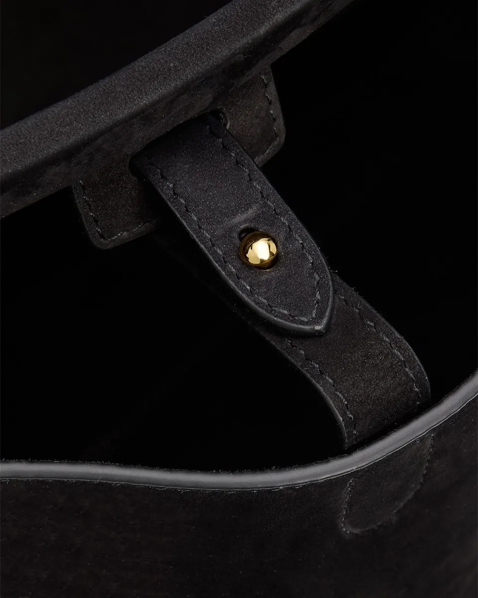 ALAÏA Le Click Large East-West Suede Shoulder Bag | Thumbnail 5 ALAÏA Le Click Large East-West Suede Shoulder Bag | Thumbnail 5