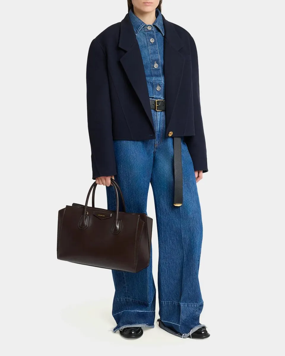 Givenchy Antigona Top-Handle Bag in Leather | Thumbnail 5