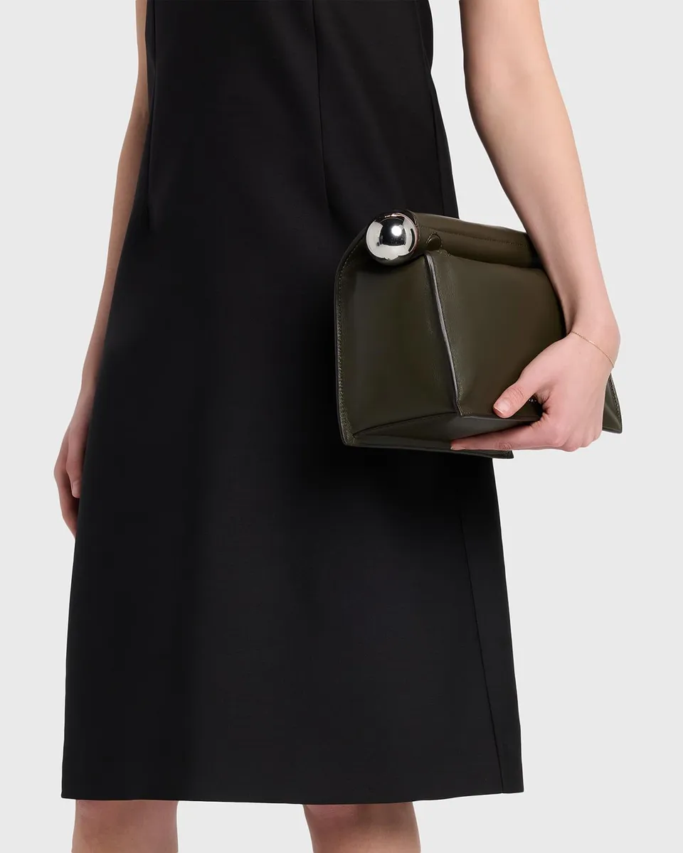 Jacquemus Ronde Carré Leather Clutch | Thumbnail 2
