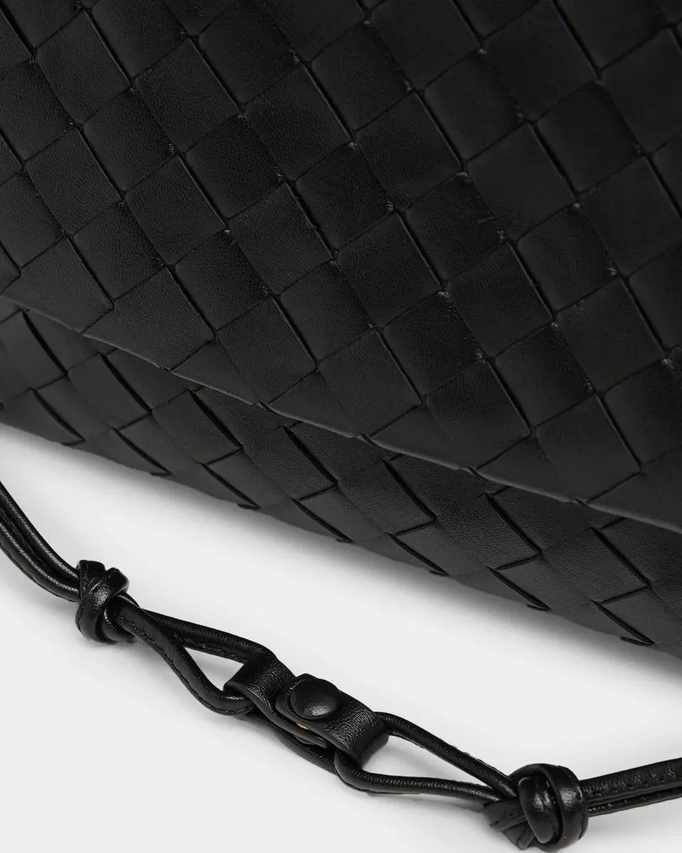 Bottega Veneta Giorno Leather Drawstring Shoulder Bag | Thumbnail 6