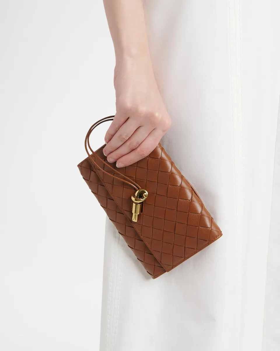 Bottega Veneta Andiamo Leather Pouch Bag | Thumbnail 2 Bottega Veneta Andiamo Leather Pouch Bag | Thumbnail 2