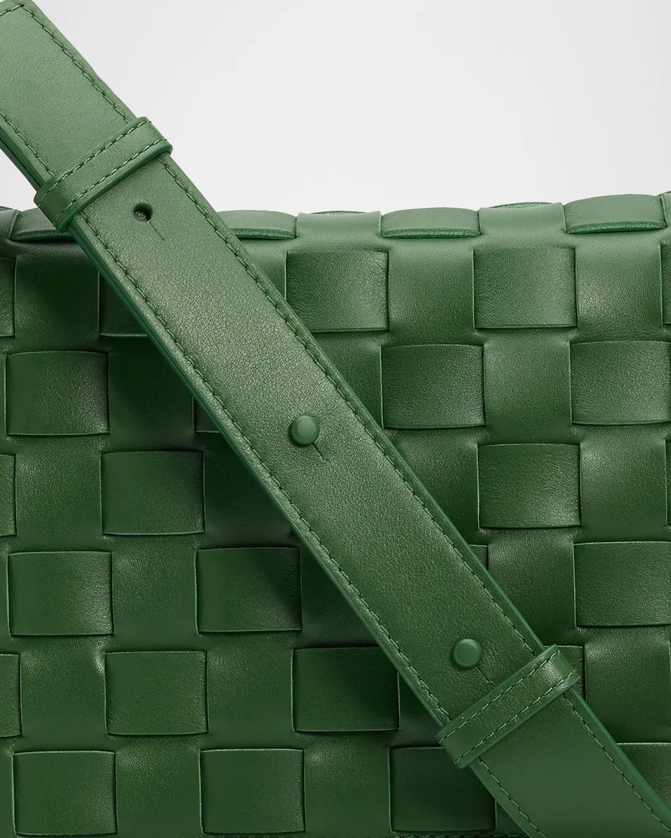 Bottega Veneta Men's Intrecciato Leather Messenger Bag | Thumbnail 6 Bottega Veneta Men's Intrecciato Leather Messenger Bag | Thumbnail 6